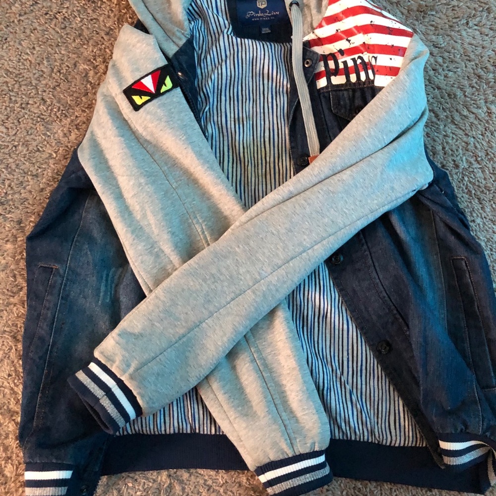 Jean jacket - Picture 3 of 4